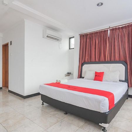 מלון Reddoorz Near Sukabumi Station 2 מראה חיצוני תמונה