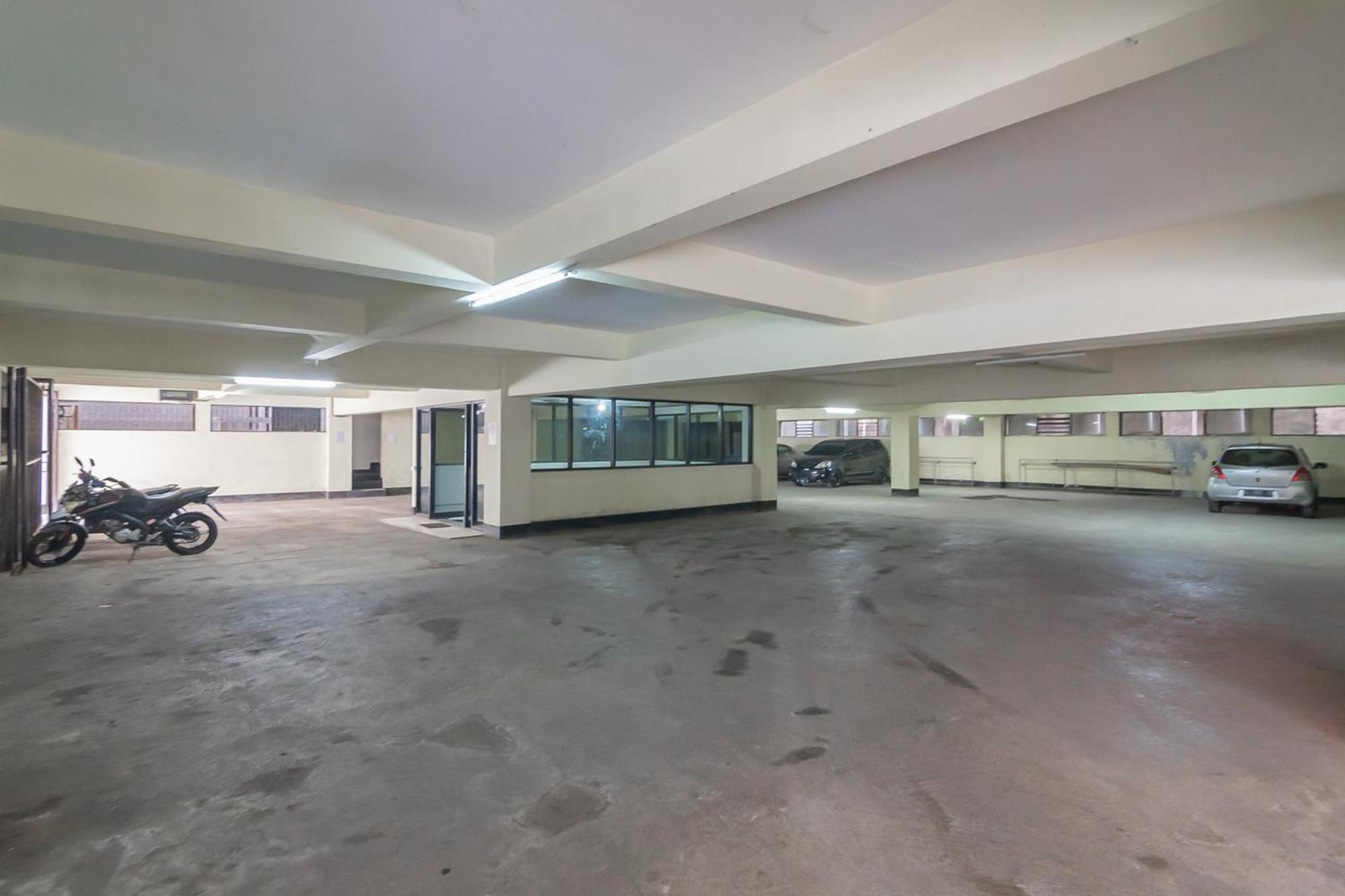 מלון Reddoorz Near Sukabumi Station 2 מראה חיצוני תמונה