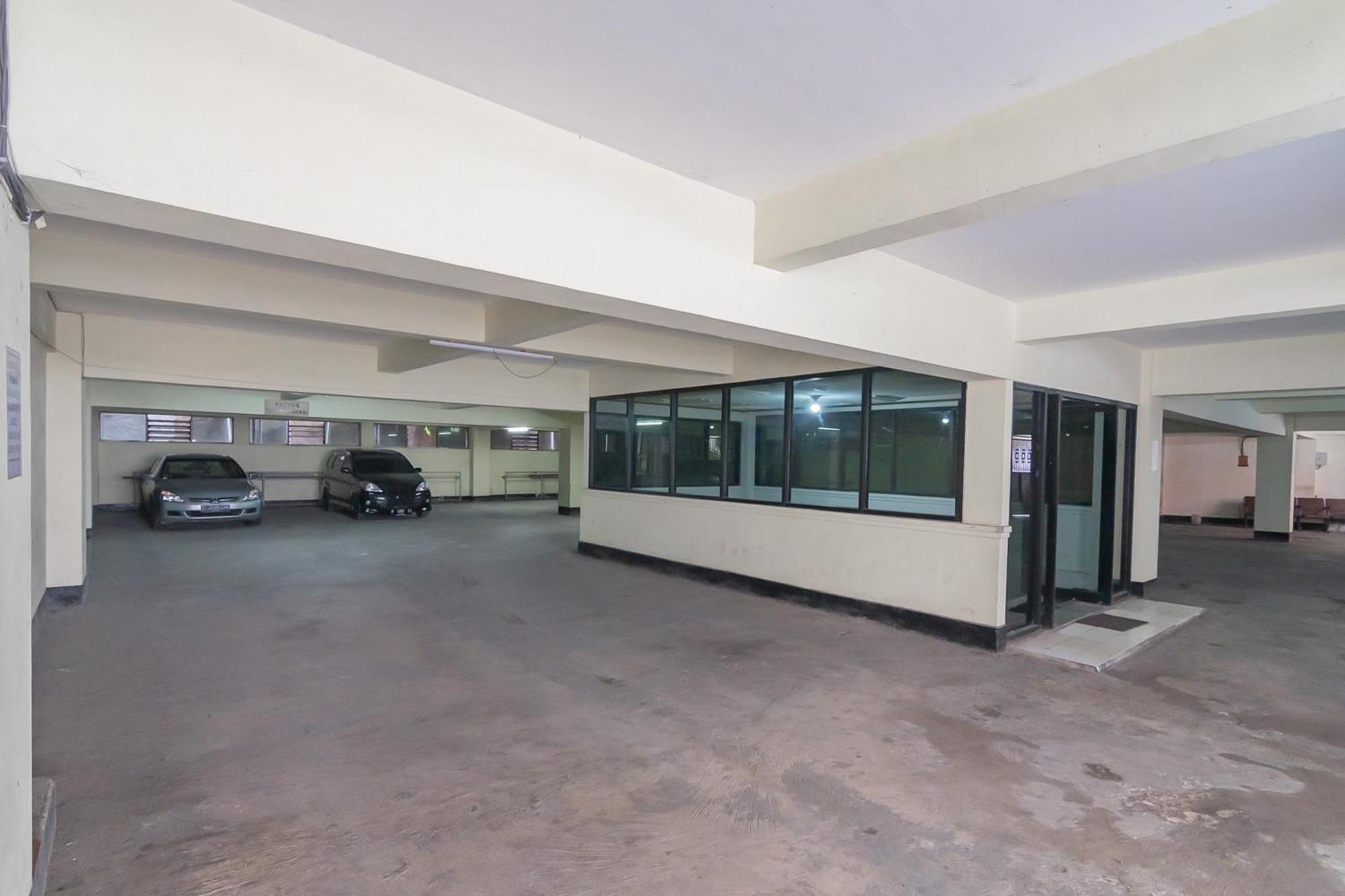 מלון Reddoorz Near Sukabumi Station 2 מראה חיצוני תמונה