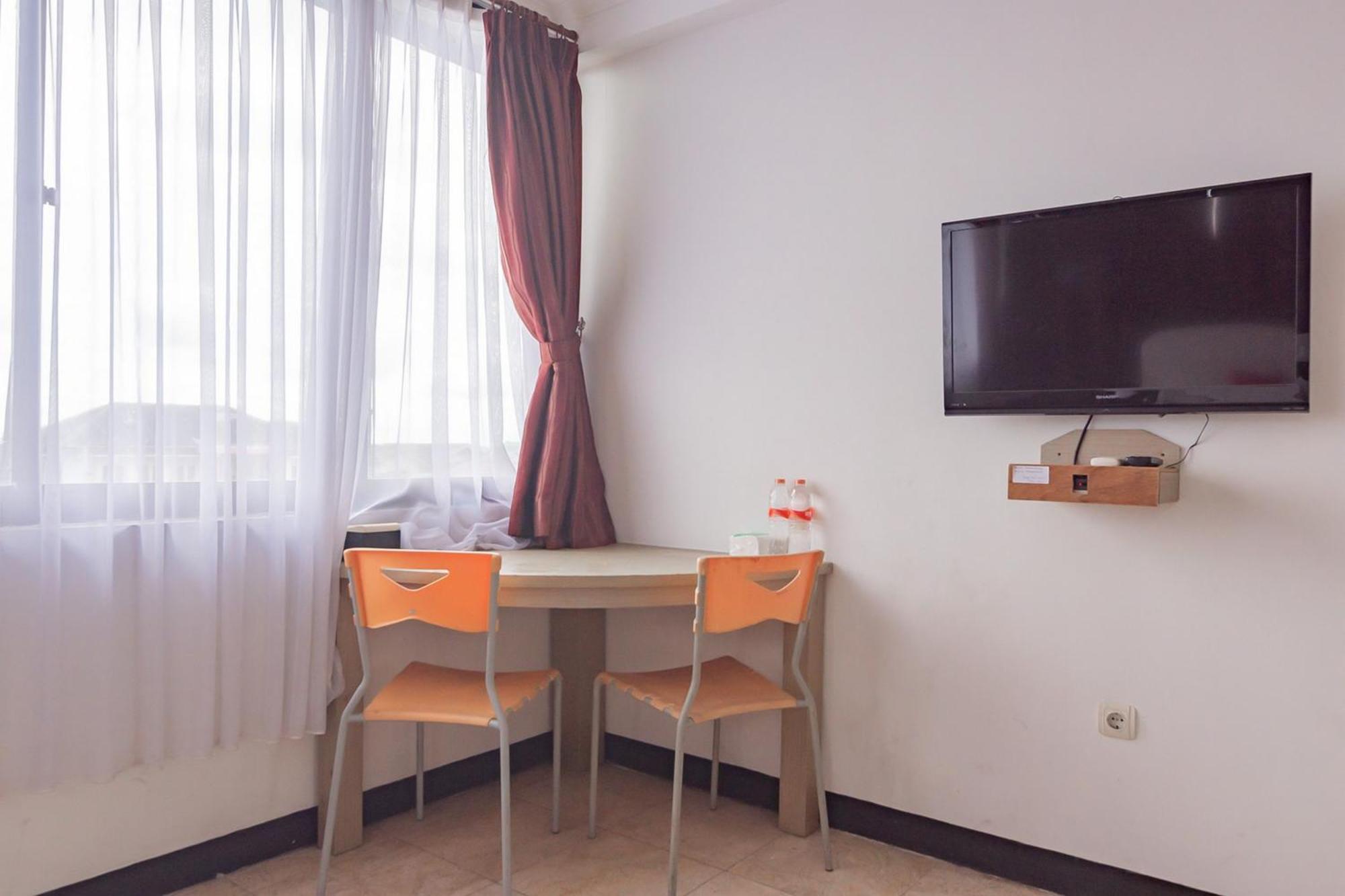 מלון Reddoorz Near Sukabumi Station 2 מראה חיצוני תמונה